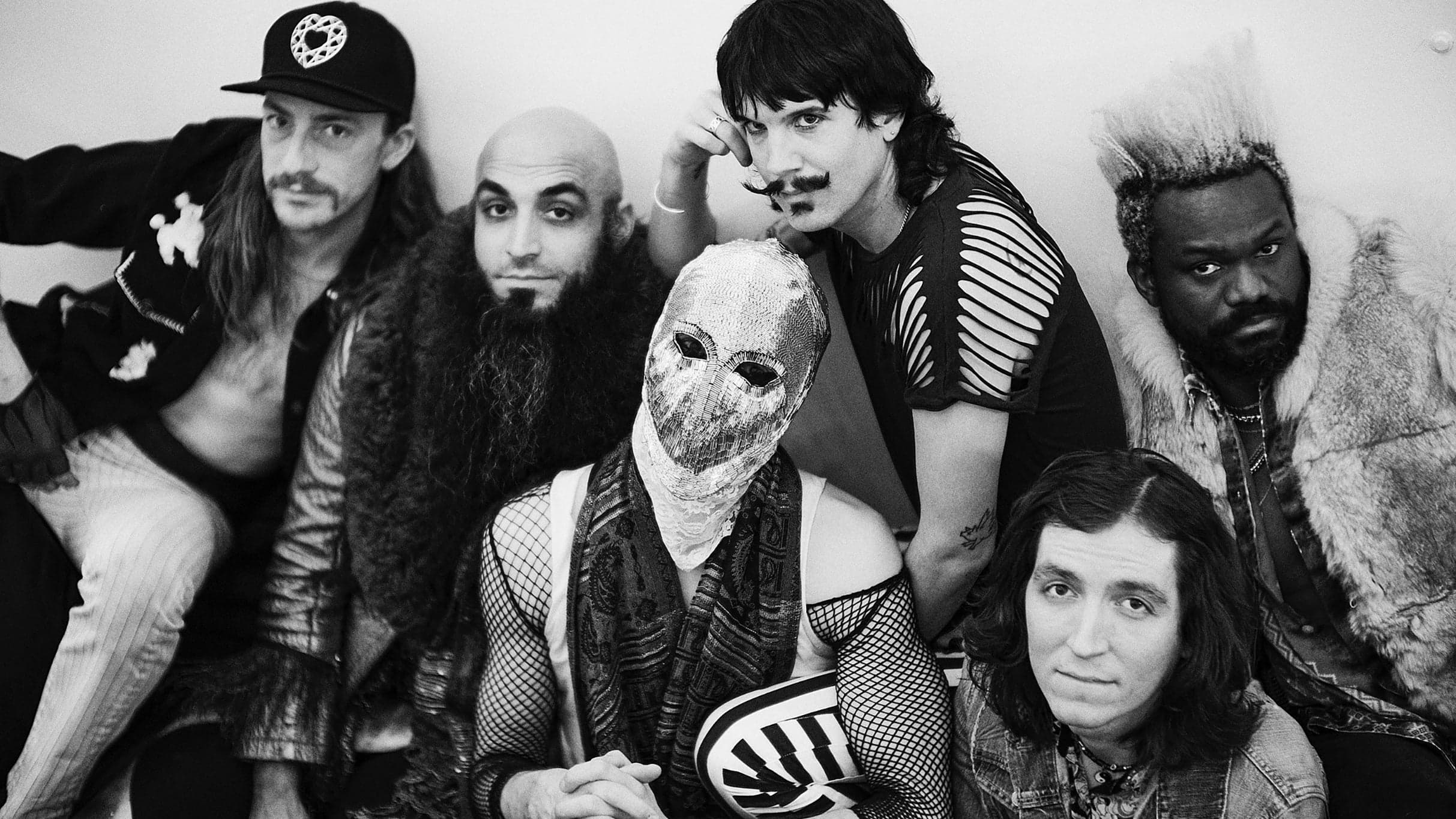 FOXY SHAZAM