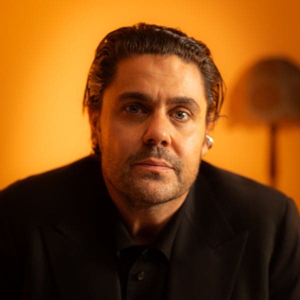 DAN SULTAN (SOLO)