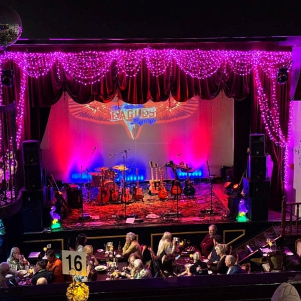 THE ULTIMATE EAGLES LEGACY (The Eagles Tribute Show)
