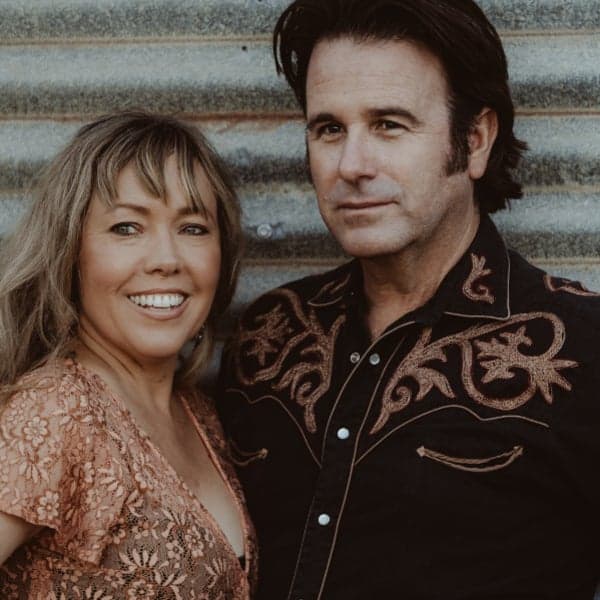 FELICITY URQUHART & JOSH CUNNINGHAM - Everything Around You Tour