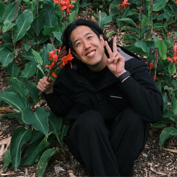 HARRY JUN: INSIDE JOKES, OUTSIDE VOICE